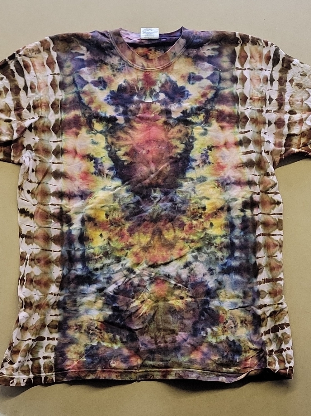 Comfort Colors Tie-Dye Ice Dye Short Sleeve Tee Pleated Design